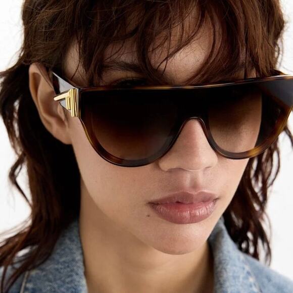 NEW!!! FENDI Sunglasses FE40150I 53F Authentic - Picture 1 of 13